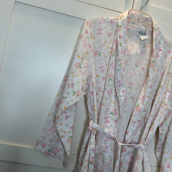 Vanity Fair Light weight floral robe size large - Picture 3 of 5